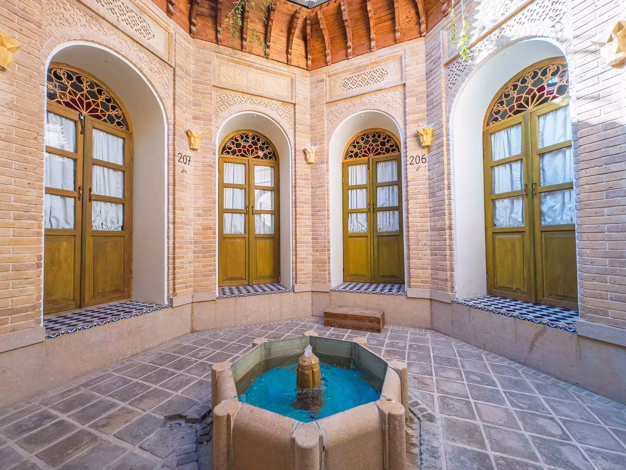 هتل بوتیک ایرانمهر شیراز